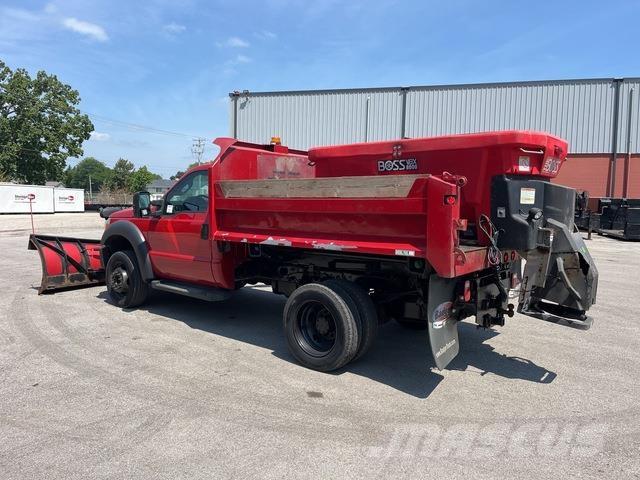 Ford F-550 حراثات ونصول الجليد
