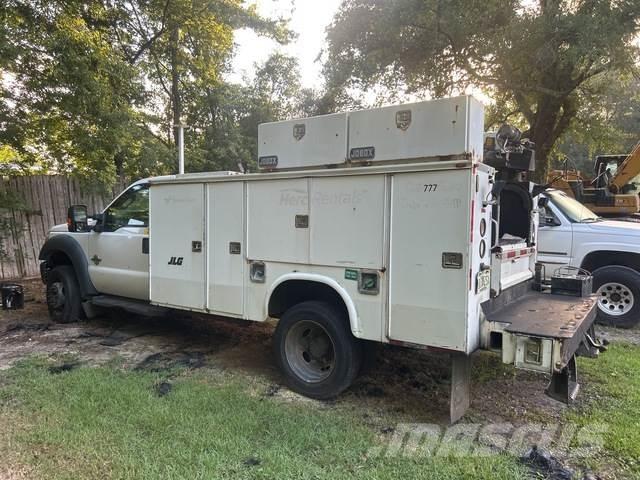 Ford F-550 مركبات الأغراض العامة