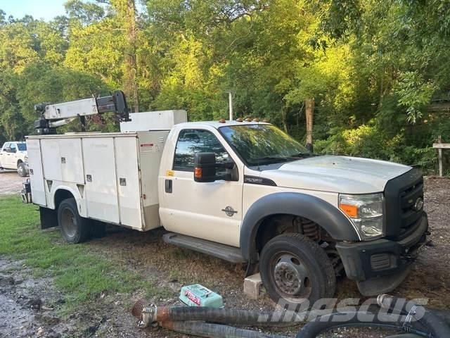Ford F-550 مركبات الأغراض العامة
