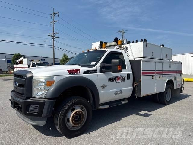Ford F-550 مركبات الأغراض العامة