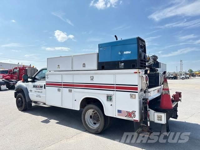 Ford F-550 مركبات الأغراض العامة