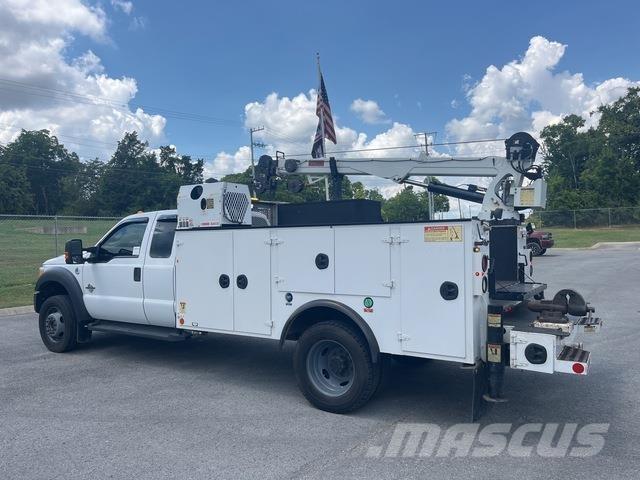 Ford F-550 مركبات الأغراض العامة
