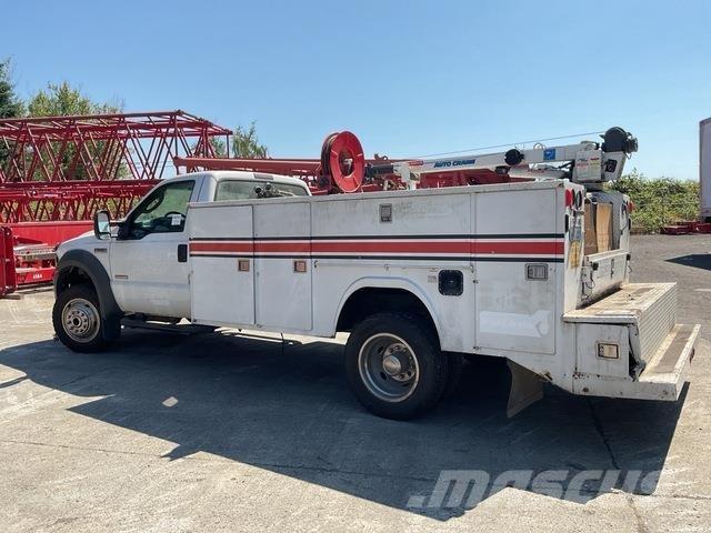 Ford F-550 مركبات الأغراض العامة