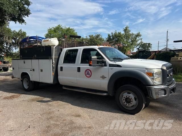 Ford F-550 شاحنات خفيفة/مفصلية الجوانب