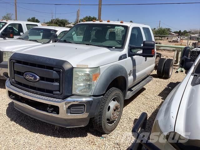 Ford F-550 كابينة والداخلية