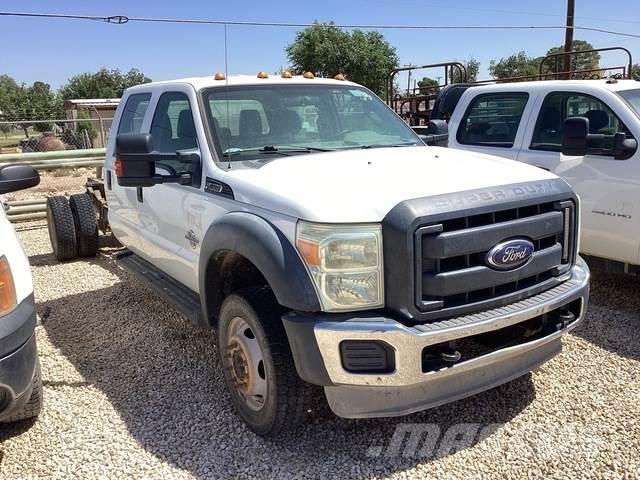 Ford F-550 كابينة والداخلية