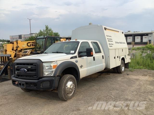 Ford F-550 مركبات الأغراض العامة