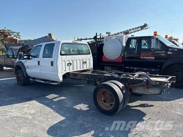 Ford F-550 كابينة والداخلية