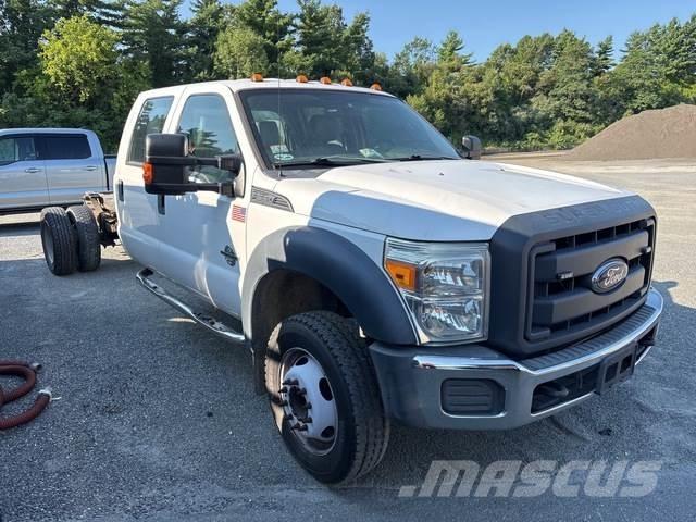 Ford F-550 كابينة والداخلية