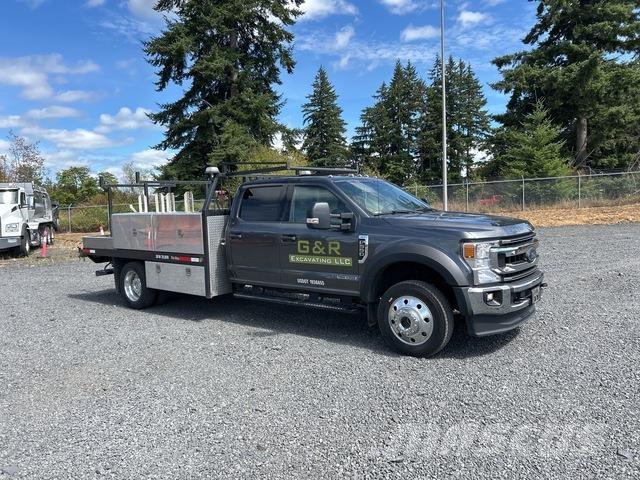 Ford F-550 شاحنات مسطحة/مفصلية الجوانب