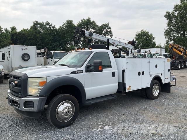 Ford F-550 مركبات الأغراض العامة