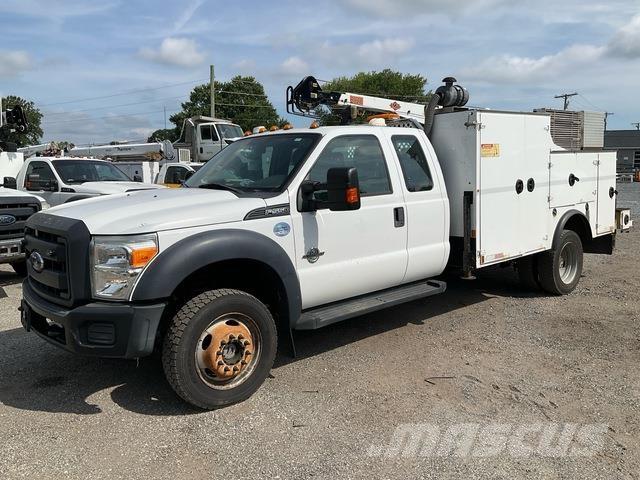 Ford F-550 مركبات الأغراض العامة