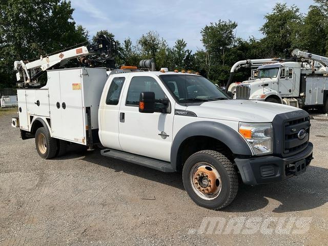 Ford F-550 مركبات الأغراض العامة