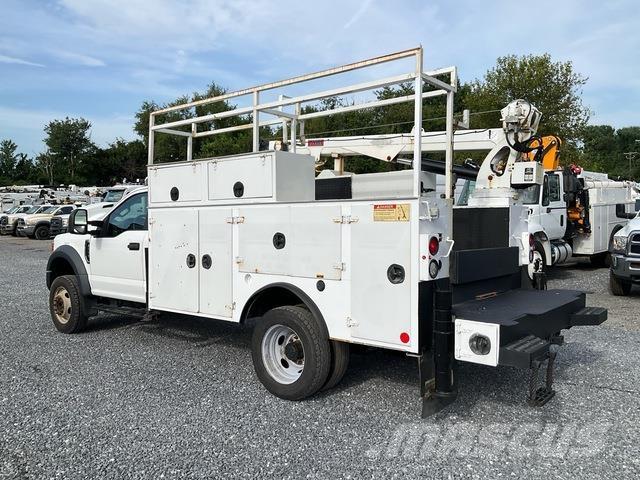 Ford F-550 مركبات الأغراض العامة