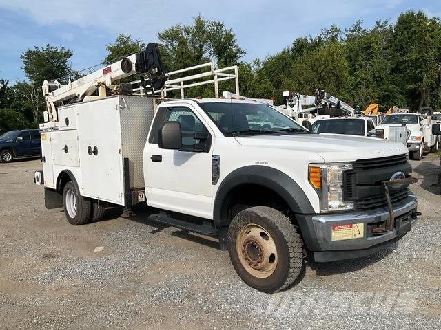 Ford F-550 مركبات الأغراض العامة