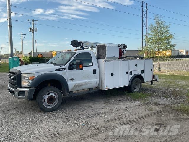 Ford F-550 مركبات الأغراض العامة