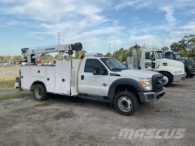 Ford F-550 مركبات الأغراض العامة