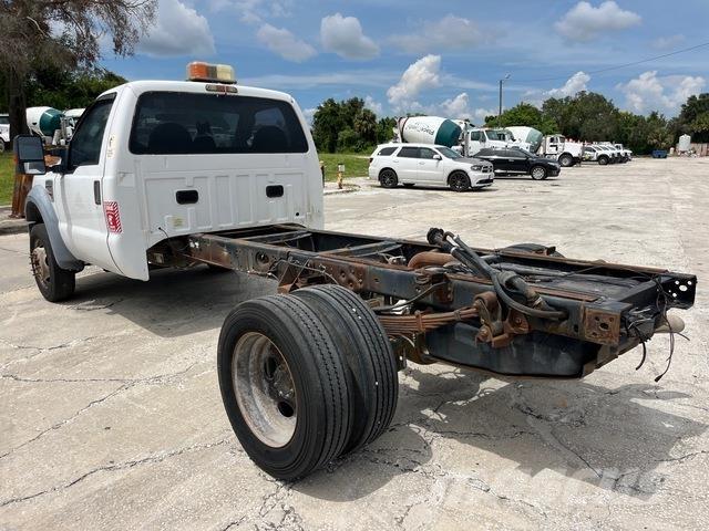 Ford F-550 كابينة والداخلية