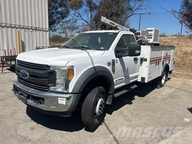 Ford F-550 مركبات الأغراض العامة