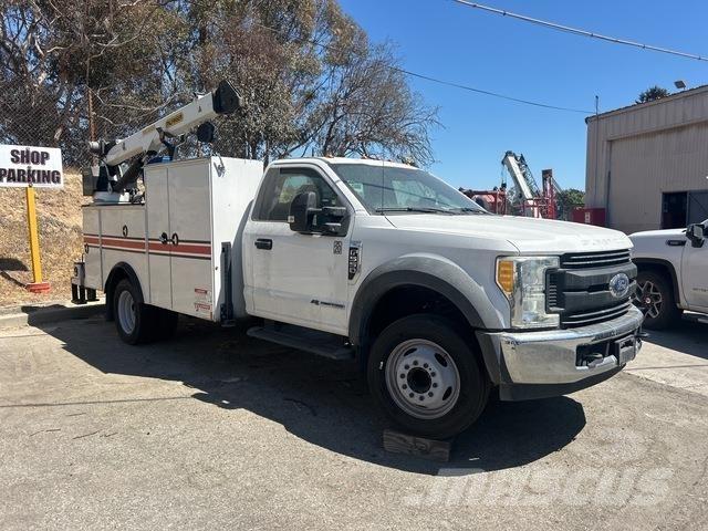 Ford F-550 مركبات الأغراض العامة