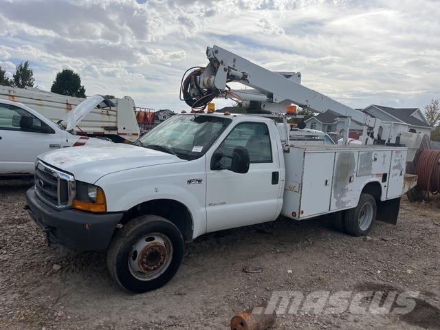 Ford F-550 المنصات الهوائية المثبتة على شاحنة