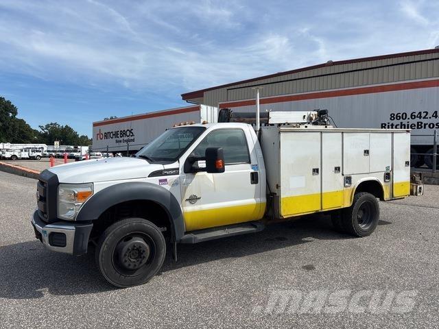 Ford F-550 مركبات الأغراض العامة