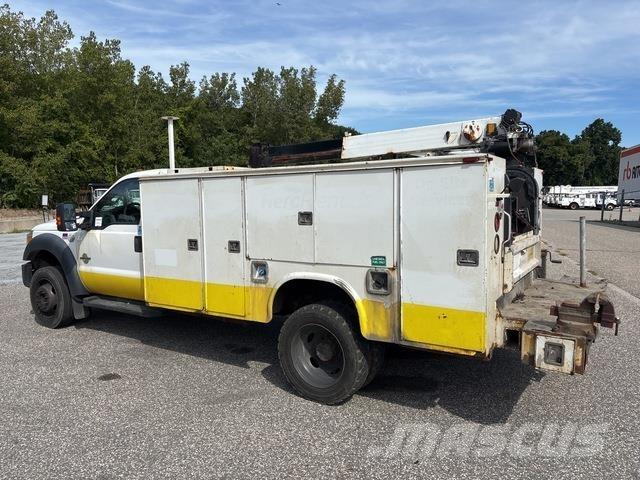 Ford F-550 مركبات الأغراض العامة