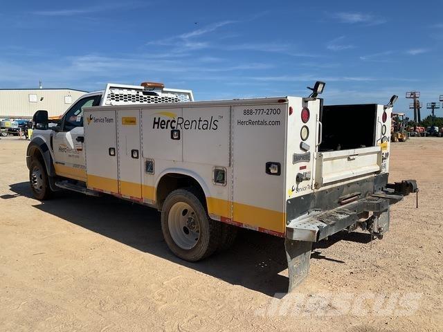 Ford F-550 مركبات الأغراض العامة