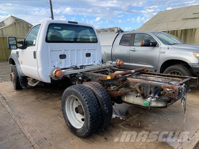 Ford F-550 كابينة والداخلية