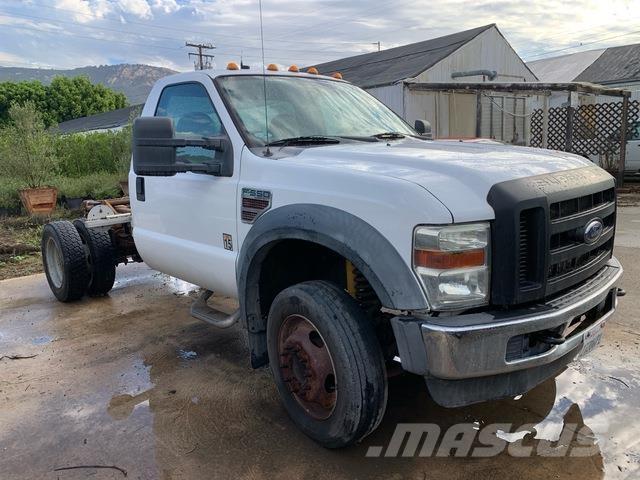 Ford F-550 كابينة والداخلية