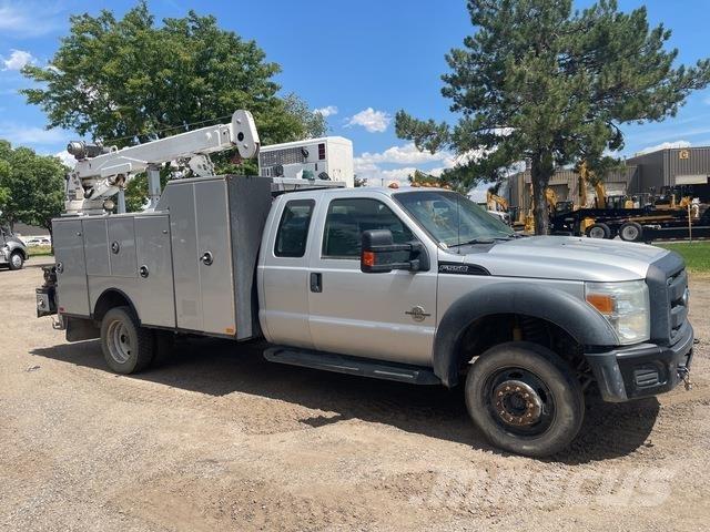 Ford F-550 مركبات الأغراض العامة