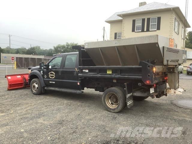 Ford F-550 حراثات ونصول الجليد