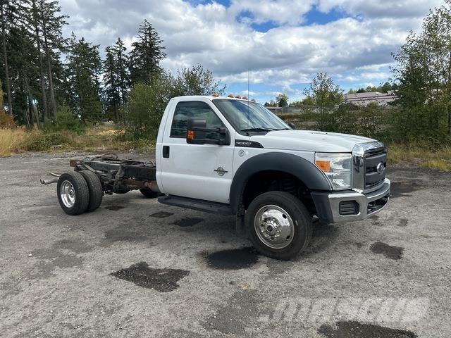 Ford F-550 كابينة والداخلية