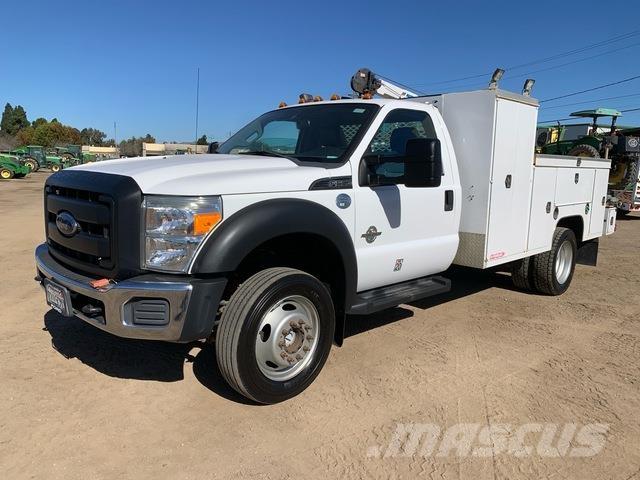 Ford F-550 مركبات الأغراض العامة