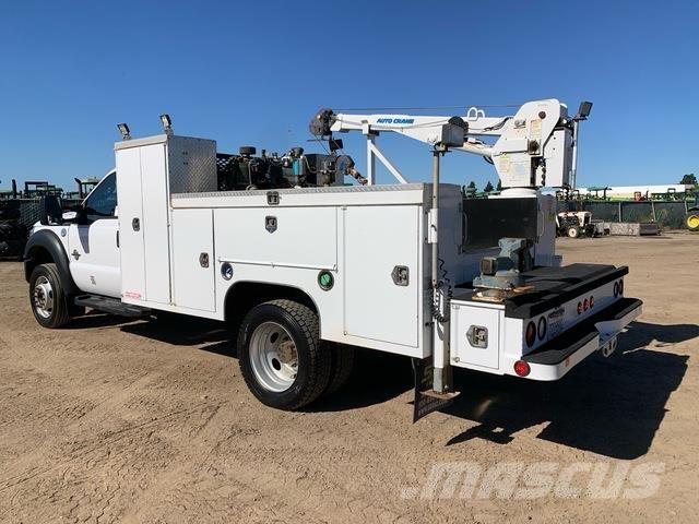 Ford F-550 مركبات الأغراض العامة