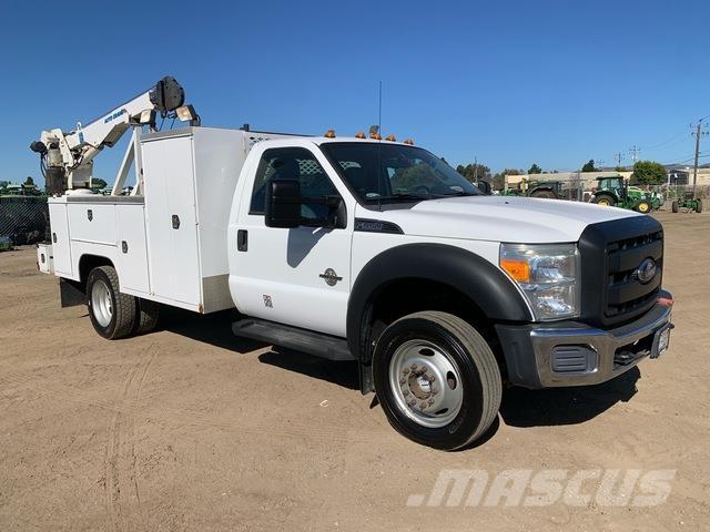 Ford F-550 مركبات الأغراض العامة