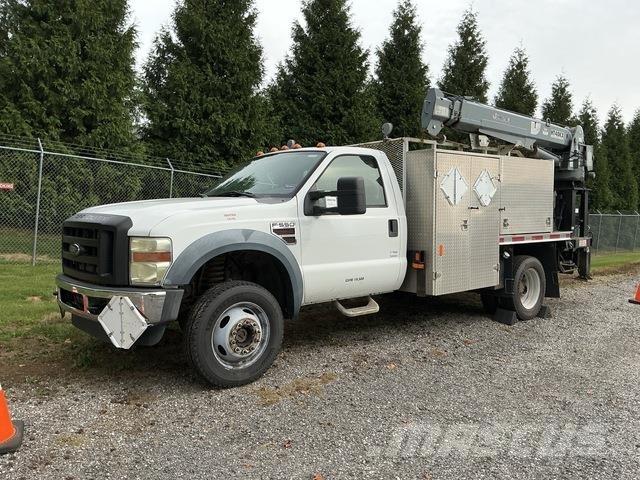 Ford F-550 شاحنات الرافعات