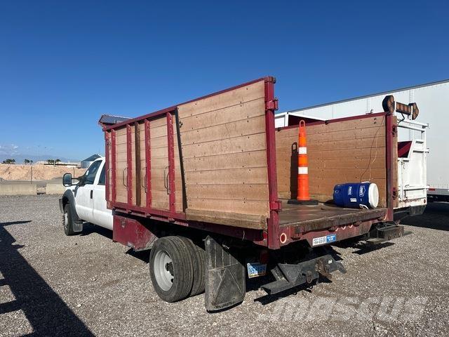 Ford F-550 شاحنات قلابة