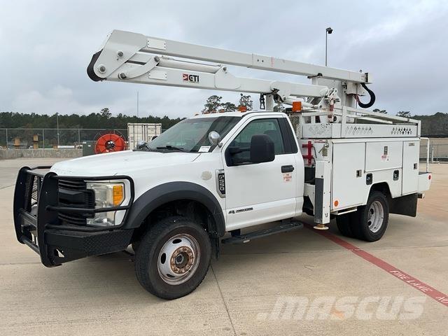 Ford F-550 المنصات الهوائية المثبتة على شاحنة