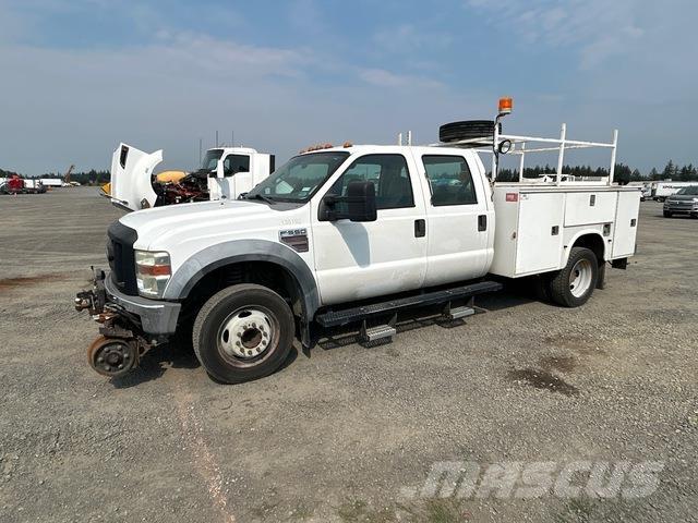 Ford F-550 شاحنات خفيفة/مفصلية الجوانب