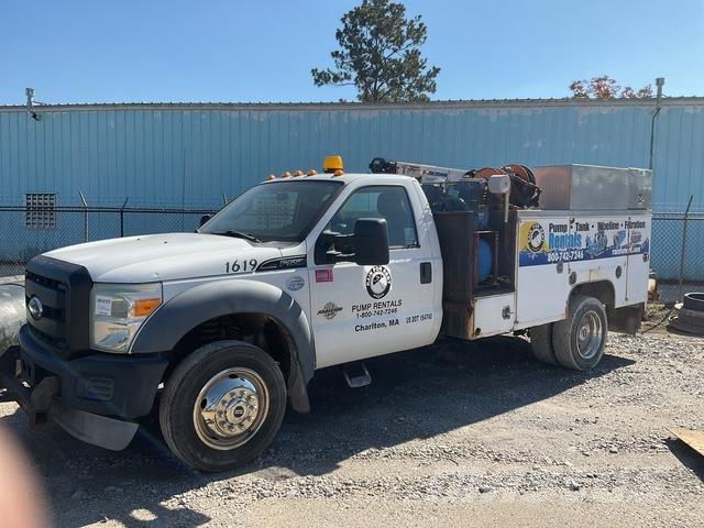 Ford F-550 شاحنات خفيفة/مفصلية الجوانب