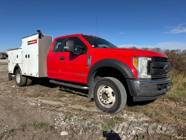 Ford F-550 مركبات الأغراض العامة