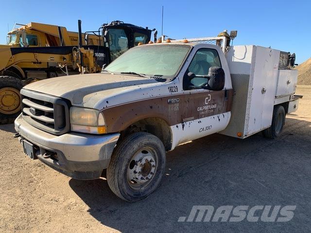 Ford F-550 مركبات الأغراض العامة