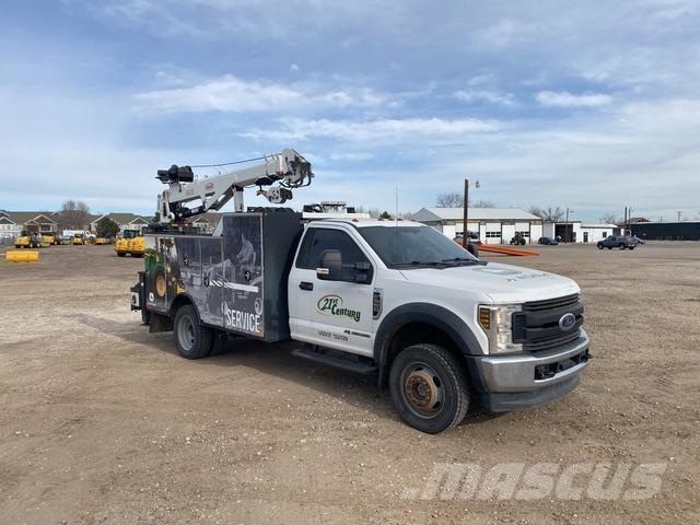 Ford F-550 مركبات الأغراض العامة