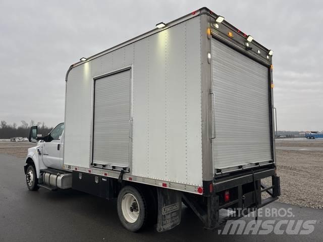 Ford F-650 أخرى