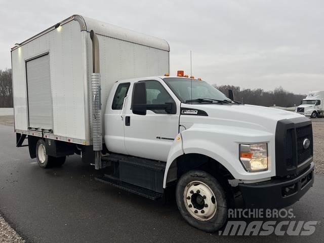 Ford F-650 أخرى