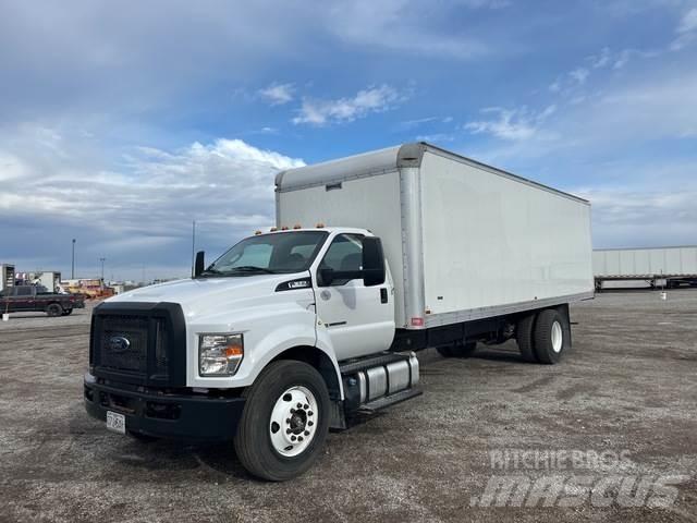 Ford F-650 شاحنات ذات هيكل صندوقي