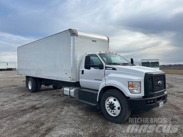 Ford F-650 شاحنات ذات هيكل صندوقي