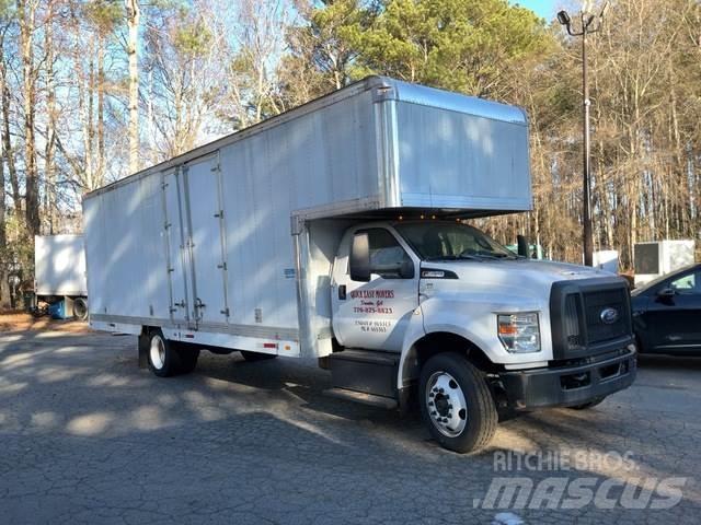 Ford F-650 شاحنات ذات هيكل صندوقي