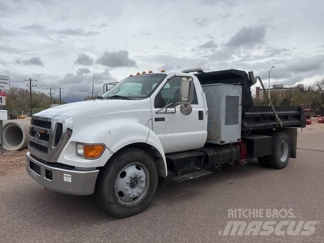Ford F-650 شاحنات قلابة